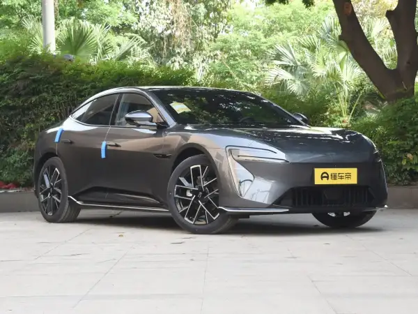 2025 Avatr 06